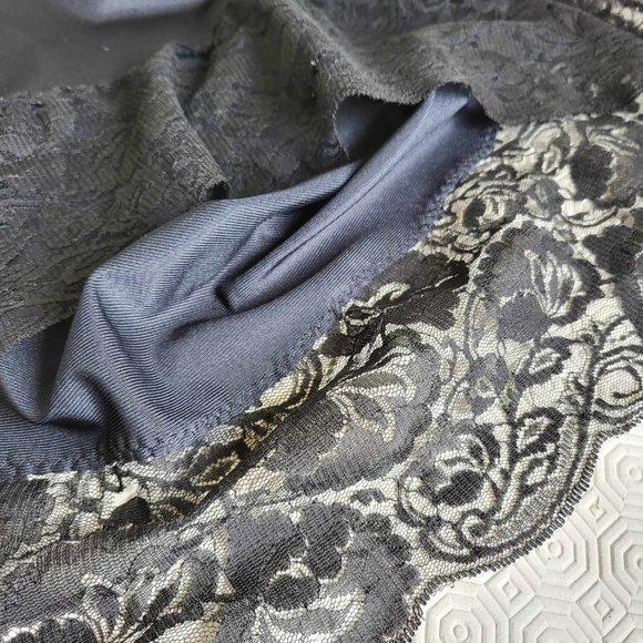 Retro Satin/Lace Half Slip Small 24"+ - Picture 4 of 6